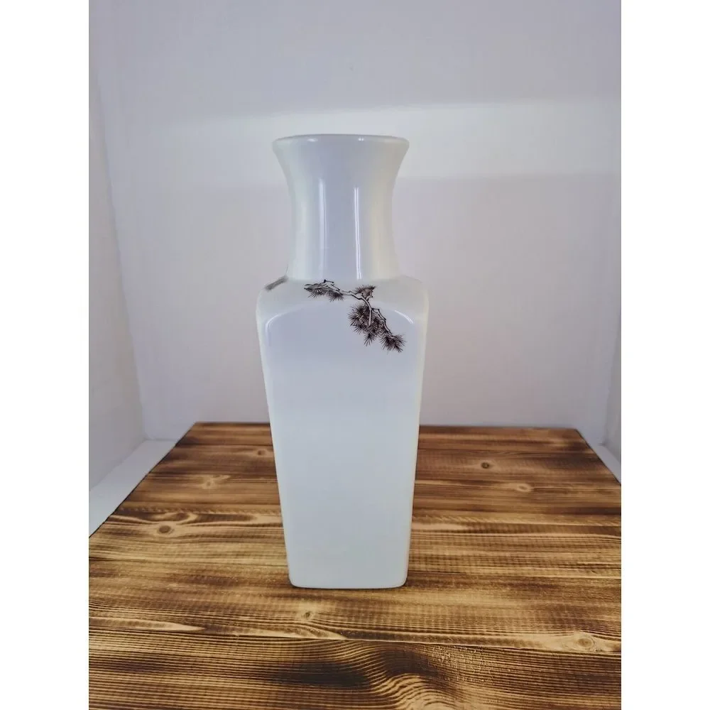 Vintage JAPAN Porcelain vase‎ with Japanese scene man reading scroll brown white